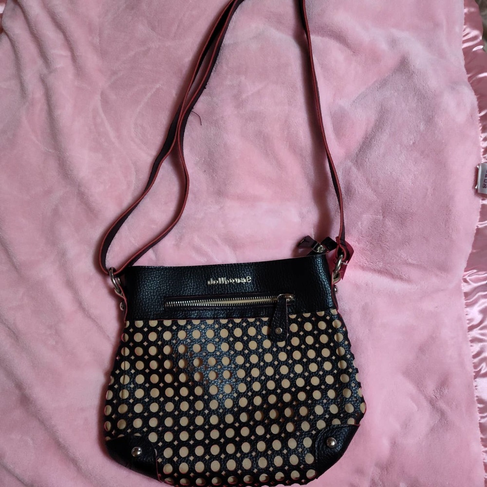 Dollhouse Crossbody Bag, Very Chic